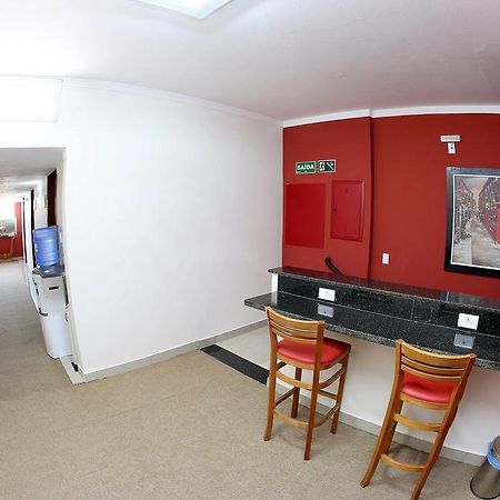 Hotel Central Pôrto Ferreira Extérieur photo