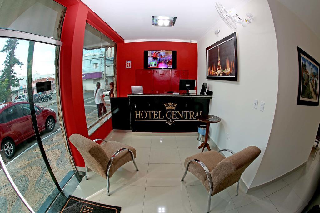 Hotel Central Pôrto Ferreira Extérieur photo